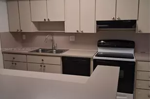 8401 SW 107th Ave, Miami, FL 33173 - Photo 10