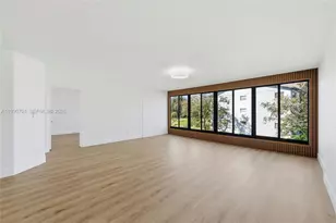 800 SW 125th Way, Pembroke Pines, FL 33027 - Photo 16