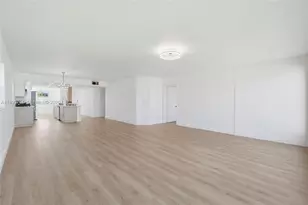 800 SW 125th Way, Pembroke Pines, FL 33027 - Photo 14