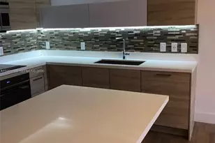 16385 Biscayne Blvd, North Miami Beach, FL 33160 - Photo 32