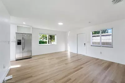 2820 NW 95th St #2, Miami, FL 33147 - Photo 4