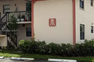 860 NE 207th Terrace, Miami, FL 33179 - Photo 4