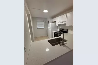 860 NE 207th Ter #8-106, Miami, FL 33179 - Photo 4