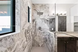 11724 SW 13th Ln, Pembroke Pines, FL 33025 - Photo 8