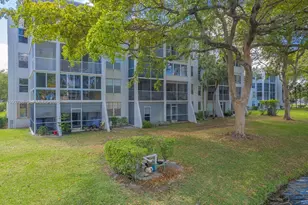 9325 Lagoon Pl, Davie, FL 33324 - Photo 26