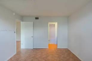 9325 Lagoon Pl, Davie, FL 33324 - Photo 18