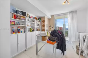 79 SW 12th St, Miami, FL 33130 - Photo 8