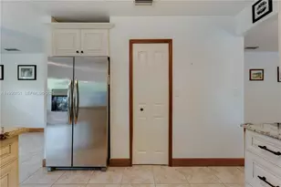 9014 SW 163rd Terrace, Palmetto Bay, FL 33157 - Photo 12