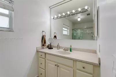 9014 SW 163rd Ter, Palmetto Bay, FL 33157 - Photo 14
