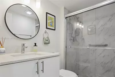 3101 N Country Club Dr #102, Aventura, FL 33180 - Photo 12