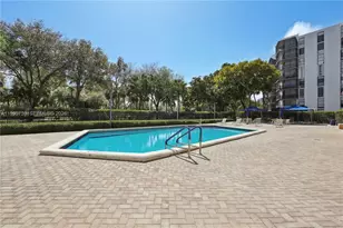 3101 N Country Club Dr, Aventura, FL 33180 - Photo 24