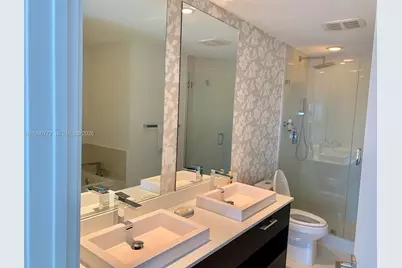 55 SW 9 St #2003, Miami, FL 33130 - Photo 8