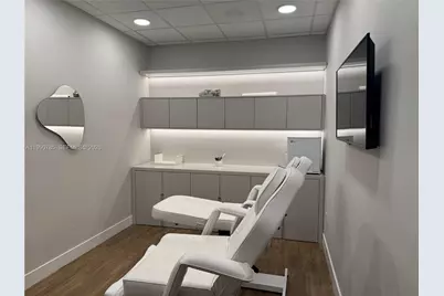 2820 NE 214th St #1004, Aventura, FL 33180 - Photo 2