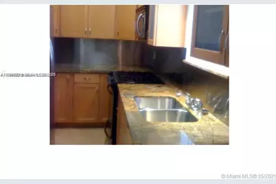 329 W 28th St, Miami Beach, FL 33140 - Photo 30