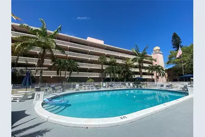 180 NE 12th Ave #14E, Hallandale Beach, FL 33009 - Photo 1