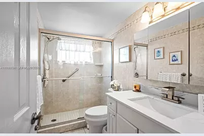 180 NE 12th Ave #14E, Hallandale Beach, FL 33009 - Photo 12