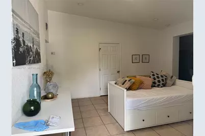 6126 SW 61st St, South Miami, FL 33143 - Photo 2