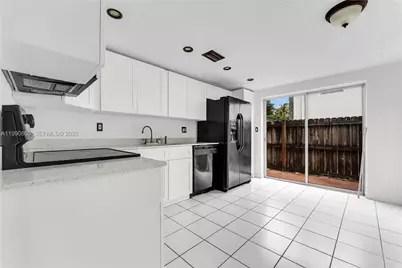321 SW 1st Ct #K-4, Pompano Beach, FL 33060 - Photo 6