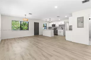 328 SW 11th Ave, Delray Beach, FL 33444 - Photo 10