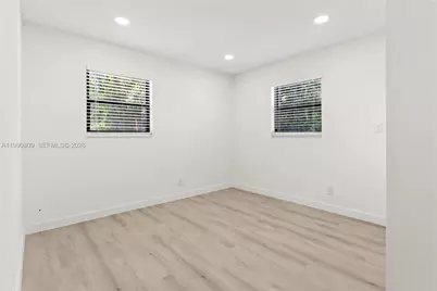 328 SW 11th Ave, Delray Beach, FL 33444 - Photo 18