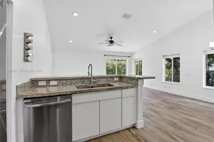 4219 Cherrywood Ct, Weston, FL 33331 - Photo 12