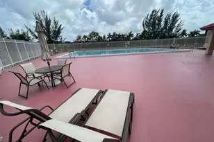 3410 Foxcroft Rd, Miramar, FL 33025 - Photo 22