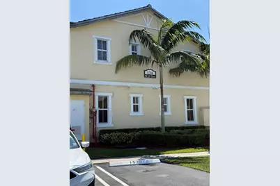 134 SE 28 Ter #6, Homestead, FL 33033 - Photo 2