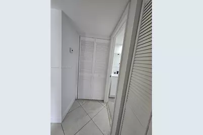 3500 Whitehall Dr #104, West Palm Beach, FL 33401 - Photo 4
