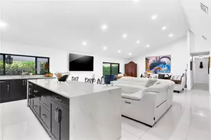 10224 SW 131st Ct, Miami, FL 33186 - Photo 8