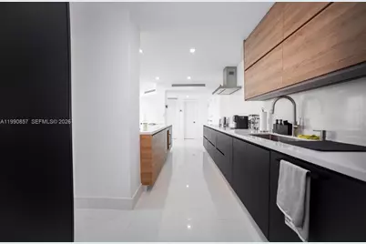 5600 Collins Ave #14K, Miami Beach, FL 33140 - Photo 12