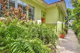 910 Lenox Ave., Miami Beach, FL 33139 - Photo 26