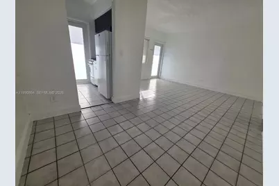 7155 Rue Notre Dame #9, Miami Beach, FL 33141 - Photo 6