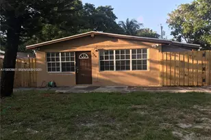 320 Ipswich St, Boca Raton, FL 33487 - Photo 1