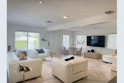 44 NW 40th St, Miami, FL 33127 - Photo 4