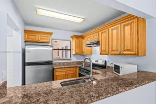 1495 Lake Crystal Dr, West Palm Beach, FL 33411 - Photo 12