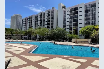 17021 N Bay Rd #303, Sunny Isles Beach, FL 33160 - Photo 4