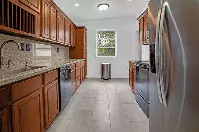 6339 SW 32nd St, Miami, FL 33155 - Photo 10