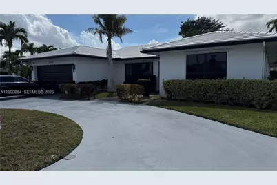 4905 Bayberry Ln, Tamarac, FL 33319 - Photo 2