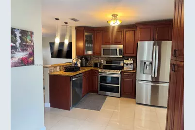 1460 NE 30th Ct, Pompano Beach, FL 33064 - Photo 4