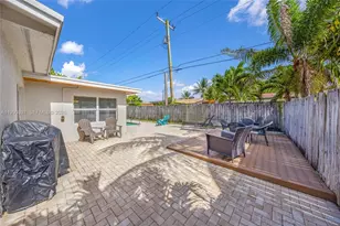 1460 NE 30th Ct, Pompano Beach, FL 33064 - Photo 16