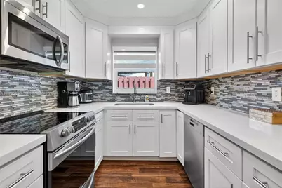 3851 NW 78th Ln, Coral Springs, FL 33065 - Photo 16