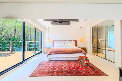 11450 N Bayshore Dr, North Miami, FL 33181 - Photo 16