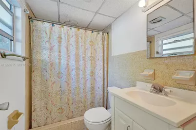 2542 Coolidge St, Hollywood, FL 33020 - Photo 20
