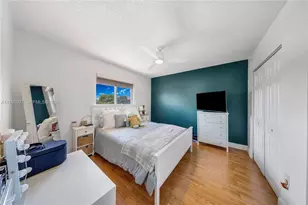 12511 SW 12th Ln, Miami, FL 33184 - Photo 14