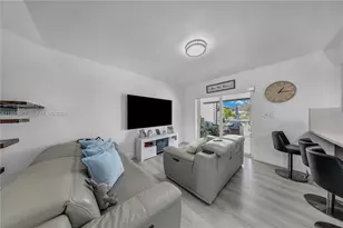12511 SW 12th Ln, Miami, FL 33184 - Photo 6
