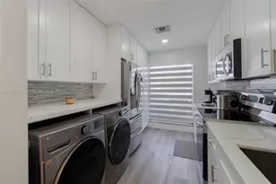 2400 Malayan Dr, Delray Beach, FL 33445 - Photo 10