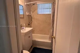 151 W 63rd St, Hialeah, FL 33012 - Photo 8