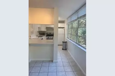 9450 Live Oak Pl #305, Davie, FL 33324 - Photo 6