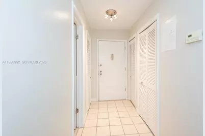 5838 SW 74th Ter #314, South Miami, FL 33143 - Photo 2