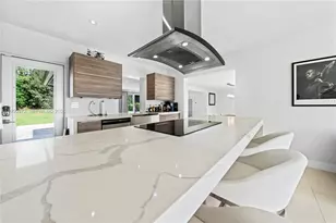 217 E Acre Dr, Plantation, FL 33317 - Photo 12